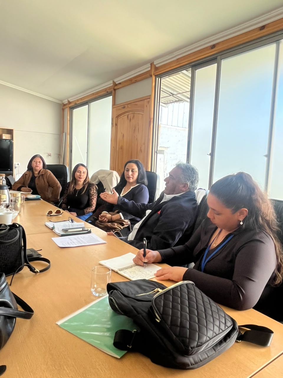 Seremi de la Mujer aborda situación de trabajadoras de la pesca tras emergencia climática — foto 1