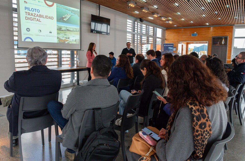 Red de proveedores portuarios fortalece competitividad del Puerto de Coquimbo — foto 2