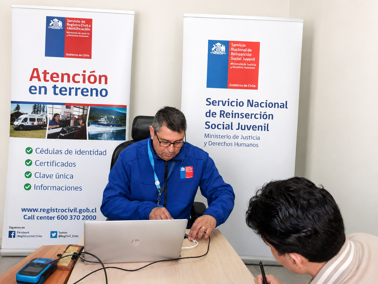 Jóvenes del Centro La Serena acceden a cédula y ClaveÚnica en operativo de reinserción